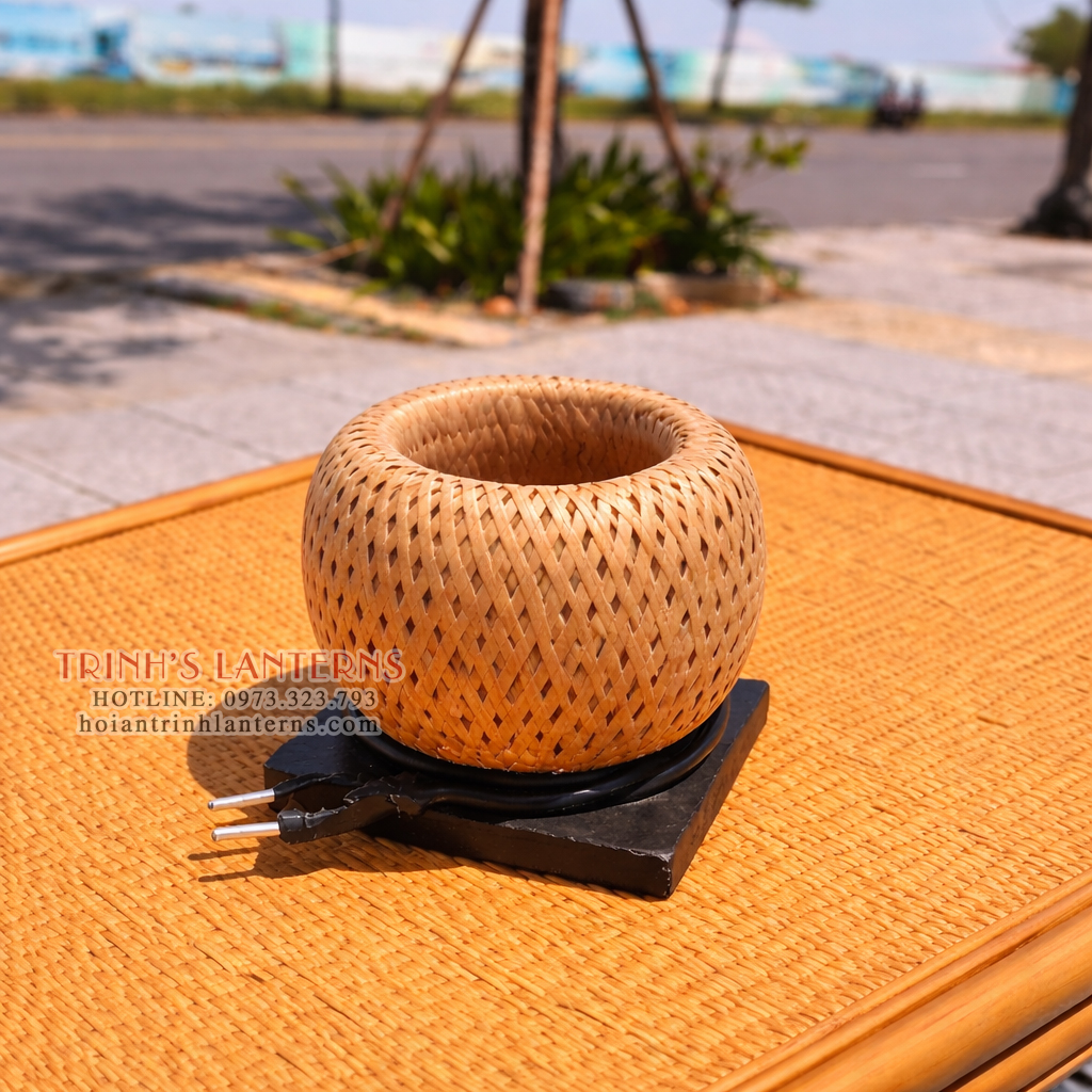 Đèn mây tre để bàn thủ công cao cấp trang trí nội thất